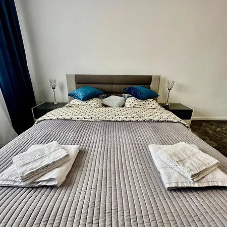 Ayan 住宿加早餐酒店 克拉奥华